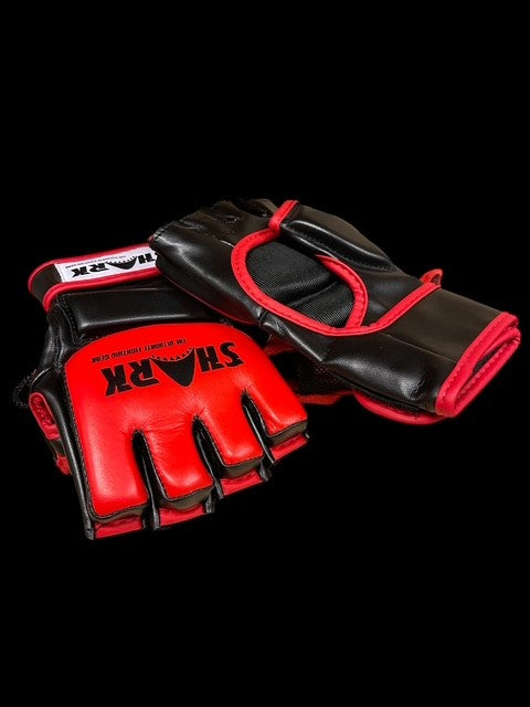 Shark MMA glove BK_RD